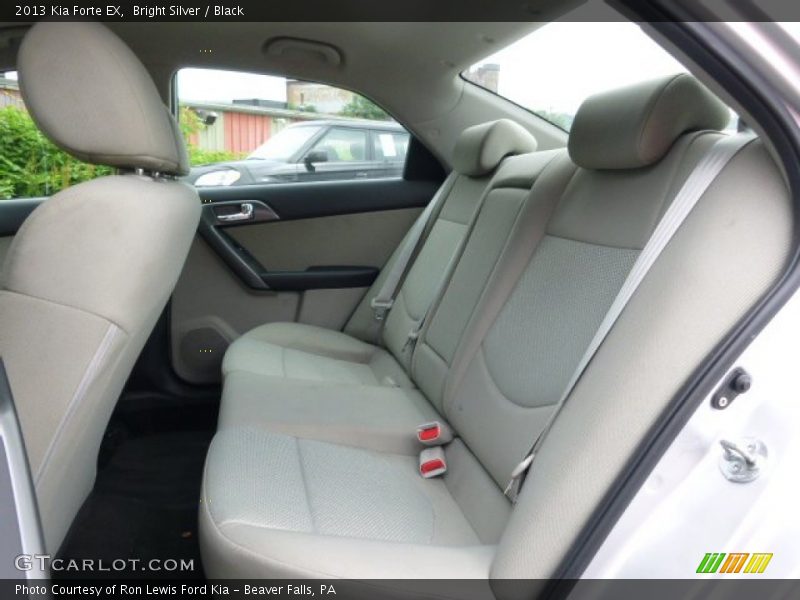 Bright Silver / Black 2013 Kia Forte EX
