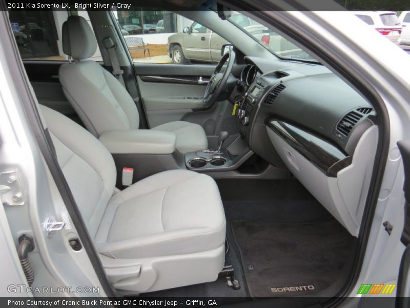 Bright Silver / Gray 2011 Kia Sorento LX