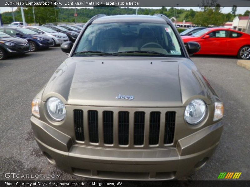 Light Khaki Metallic / Pastel Pebble Beige 2007 Jeep Compass Sport 4x4