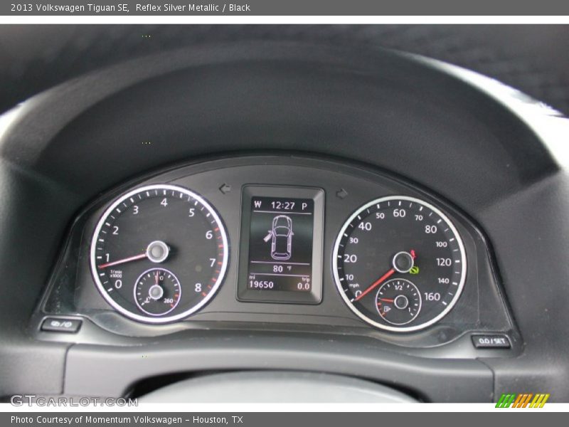 Reflex Silver Metallic / Black 2013 Volkswagen Tiguan SE