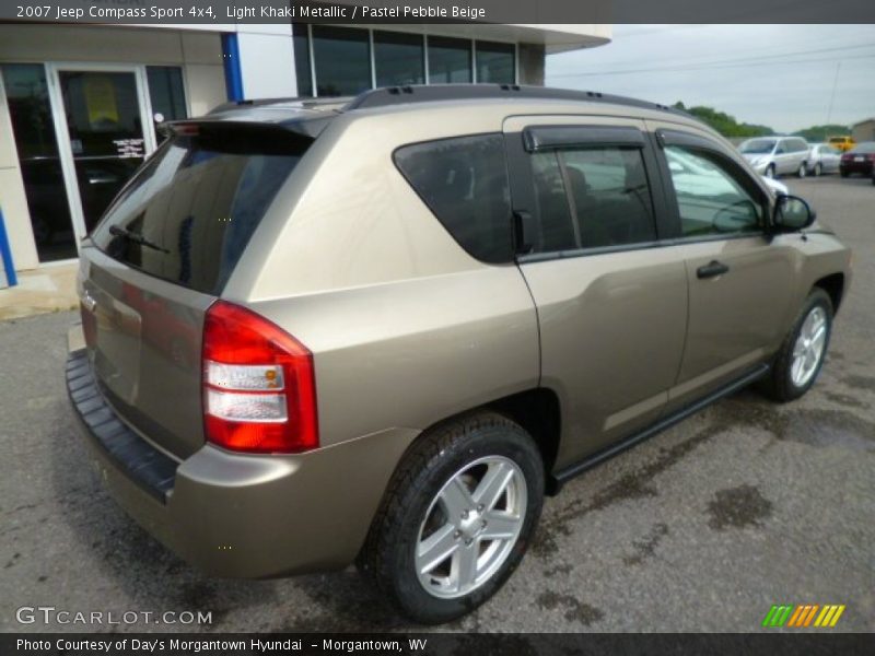 Light Khaki Metallic / Pastel Pebble Beige 2007 Jeep Compass Sport 4x4