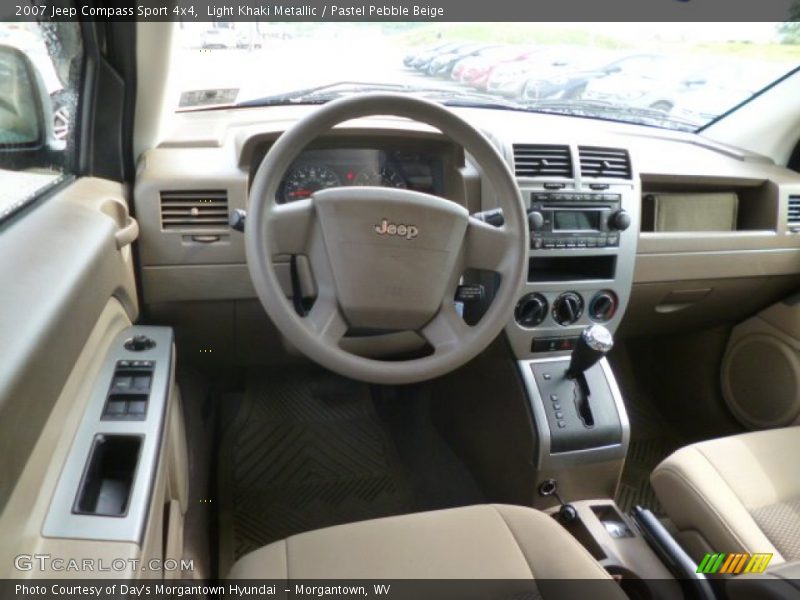 Light Khaki Metallic / Pastel Pebble Beige 2007 Jeep Compass Sport 4x4