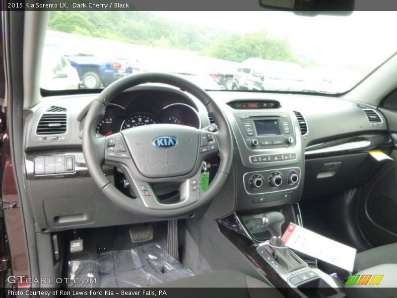 Dark Cherry / Black 2015 Kia Sorento LX