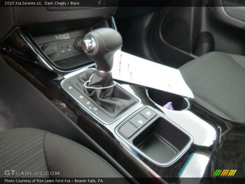 Dark Cherry / Black 2015 Kia Sorento LX