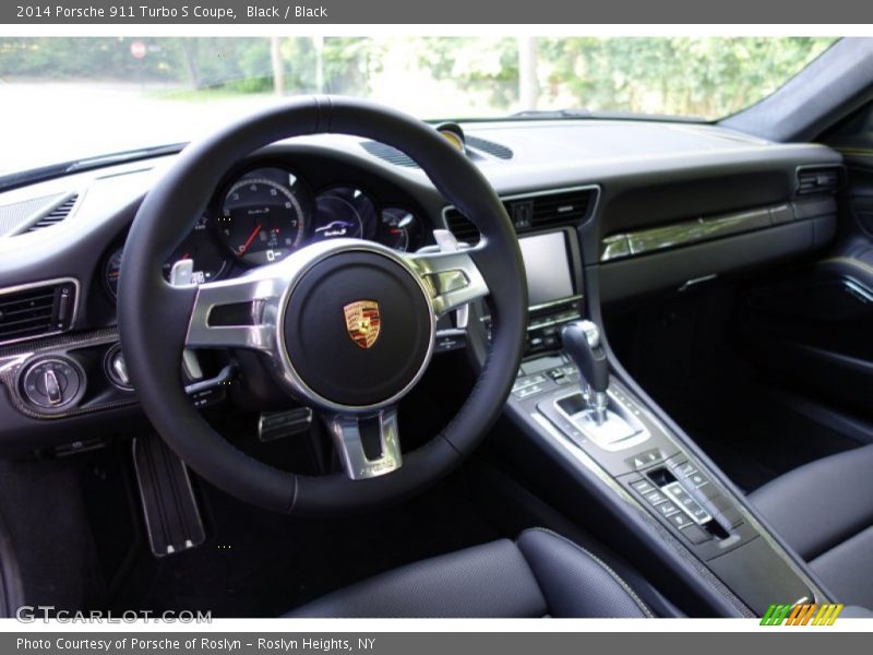 Dashboard of 2014 911 Turbo S Coupe