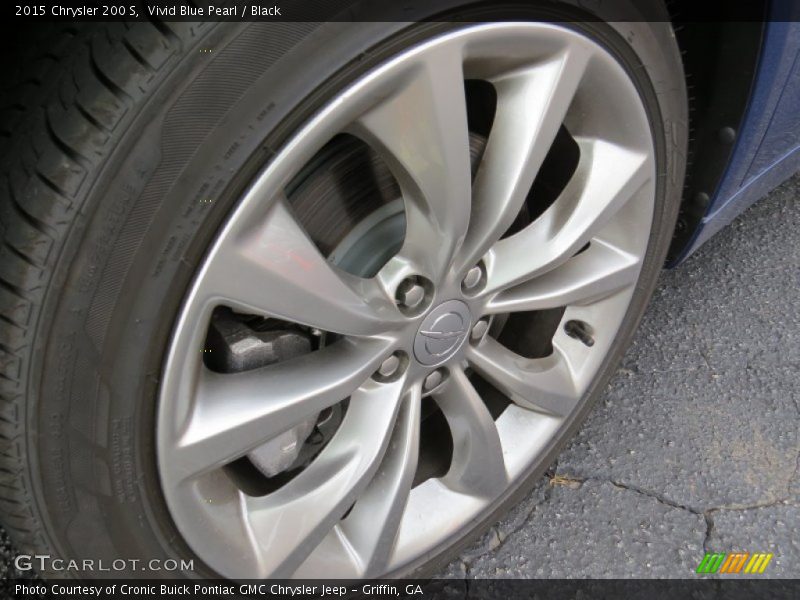 Vivid Blue Pearl / Black 2015 Chrysler 200 S