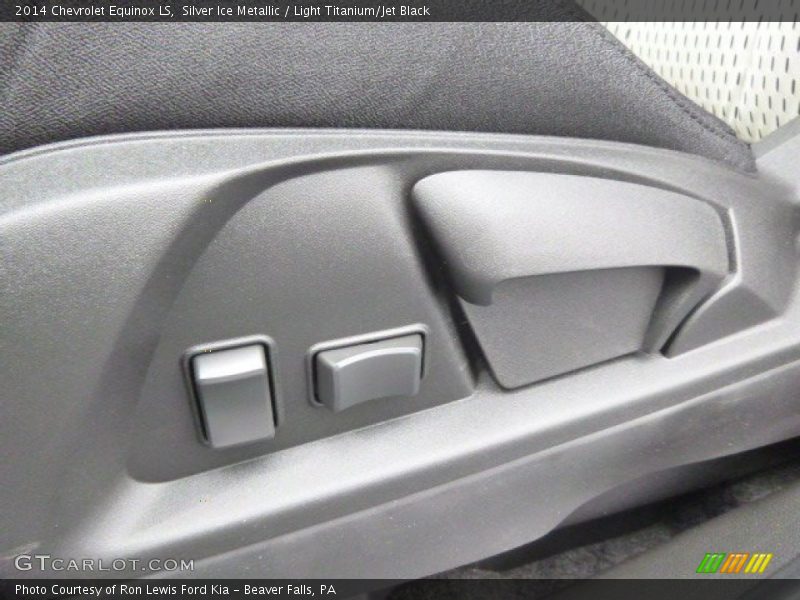 Silver Ice Metallic / Light Titanium/Jet Black 2014 Chevrolet Equinox LS