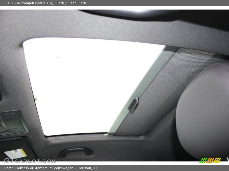 Black / Titan Black 2013 Volkswagen Beetle TDI