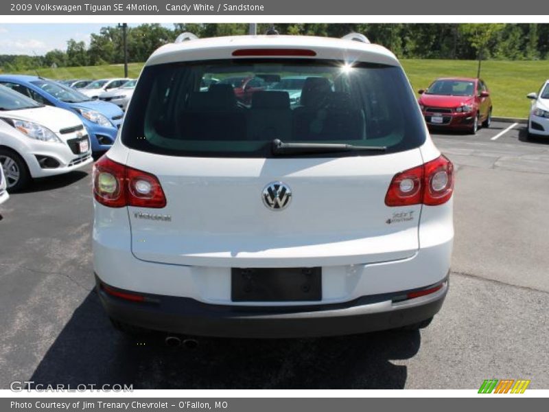 Candy White / Sandstone 2009 Volkswagen Tiguan SE 4Motion