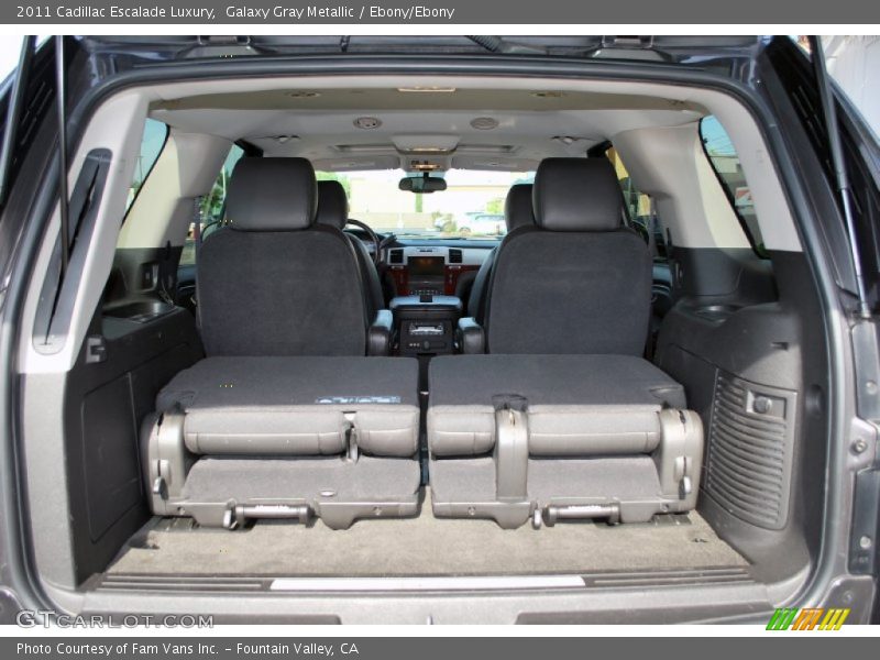 Galaxy Gray Metallic / Ebony/Ebony 2011 Cadillac Escalade Luxury