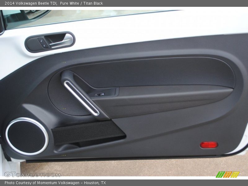 Pure White / Titan Black 2014 Volkswagen Beetle TDI