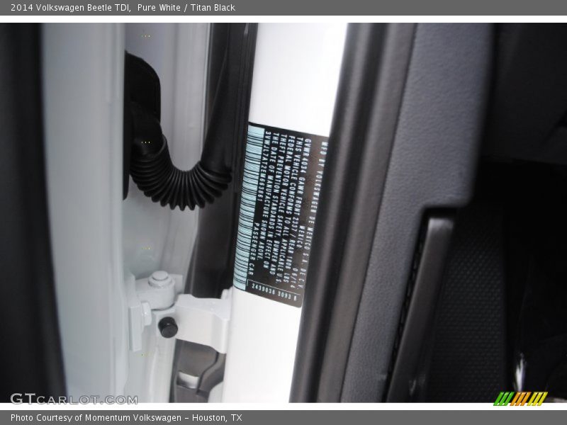 Pure White / Titan Black 2014 Volkswagen Beetle TDI