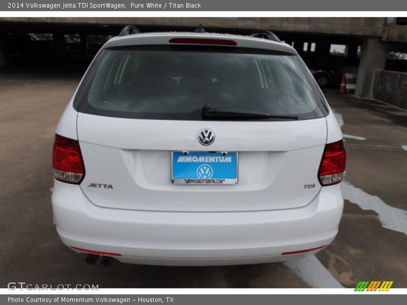 Pure White / Titan Black 2014 Volkswagen Jetta TDI SportWagen