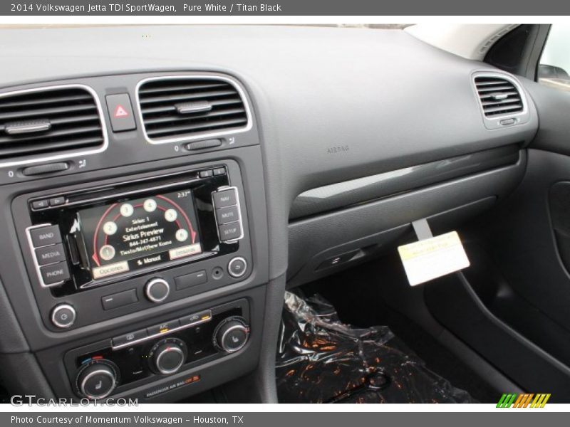 Pure White / Titan Black 2014 Volkswagen Jetta TDI SportWagen