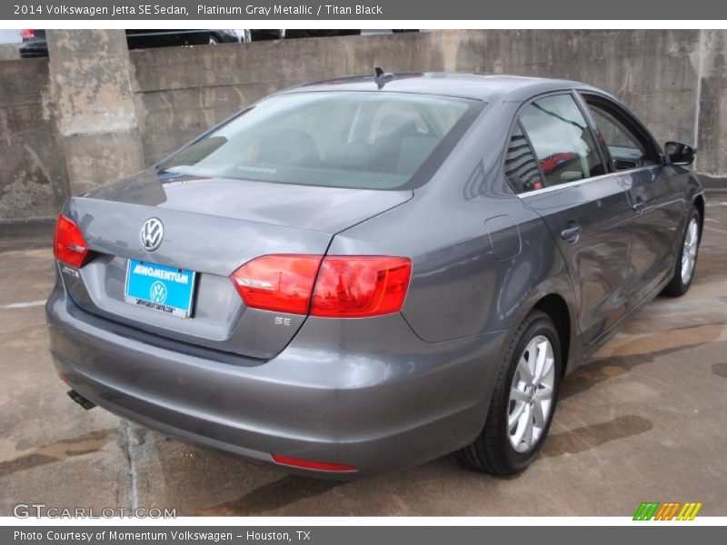 Platinum Gray Metallic / Titan Black 2014 Volkswagen Jetta SE Sedan