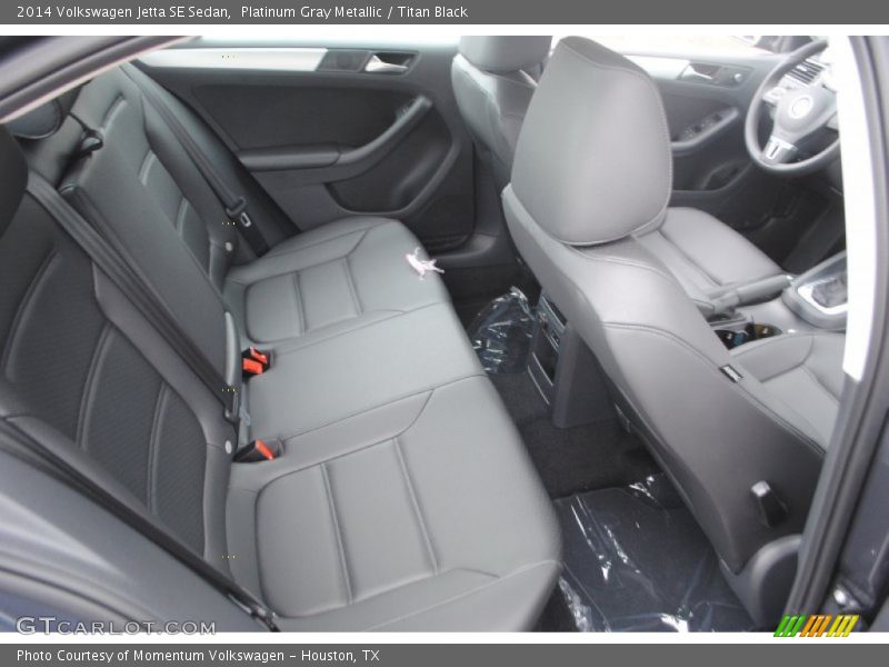 Platinum Gray Metallic / Titan Black 2014 Volkswagen Jetta SE Sedan