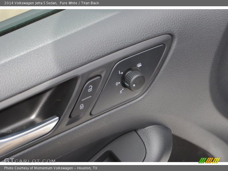 Pure White / Titan Black 2014 Volkswagen Jetta S Sedan