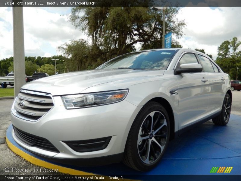 Ingot Silver / Charcoal Black 2014 Ford Taurus SEL
