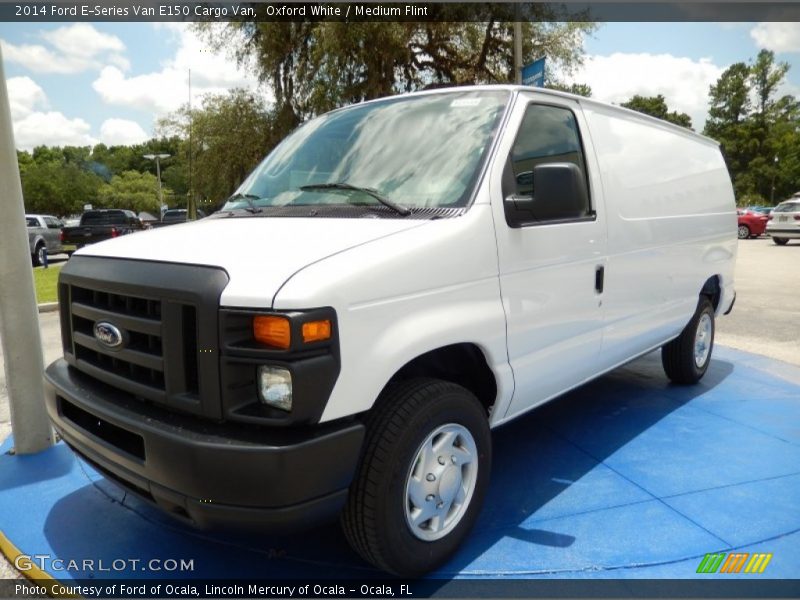 Front 3/4 View of 2014 E-Series Van E150 Cargo Van