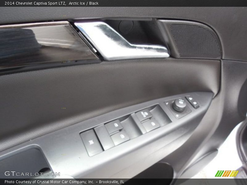 Arctic Ice / Black 2014 Chevrolet Captiva Sport LTZ