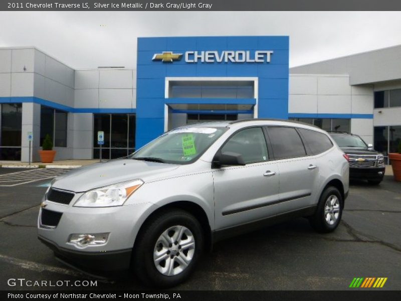 Silver Ice Metallic / Dark Gray/Light Gray 2011 Chevrolet Traverse LS