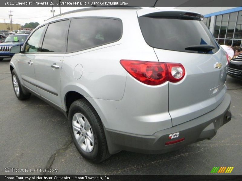 Silver Ice Metallic / Dark Gray/Light Gray 2011 Chevrolet Traverse LS