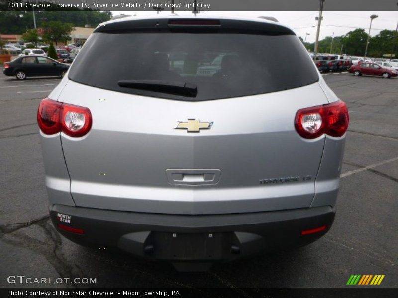Silver Ice Metallic / Dark Gray/Light Gray 2011 Chevrolet Traverse LS