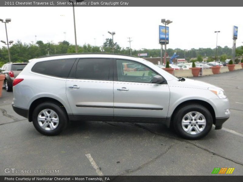 Silver Ice Metallic / Dark Gray/Light Gray 2011 Chevrolet Traverse LS
