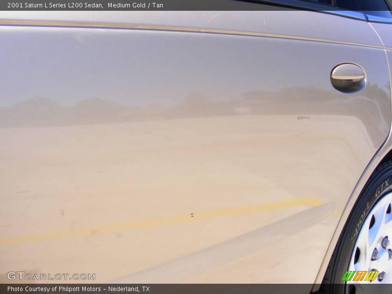 Medium Gold / Tan 2001 Saturn L Series L200 Sedan