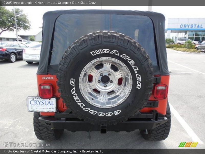 Impact Orange / Dark Slate Gray 2005 Jeep Wrangler X 4x4