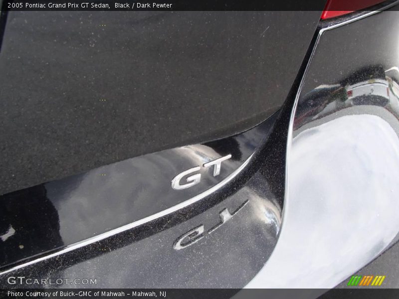 Black / Dark Pewter 2005 Pontiac Grand Prix GT Sedan