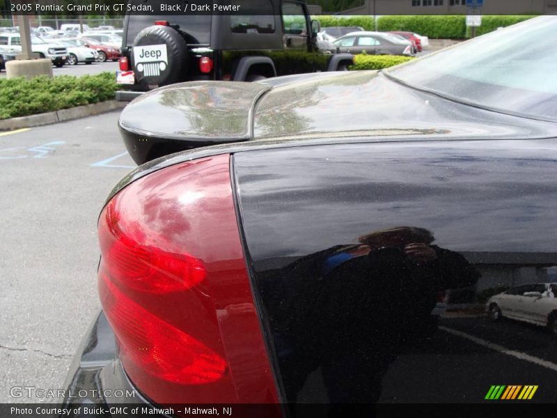Black / Dark Pewter 2005 Pontiac Grand Prix GT Sedan