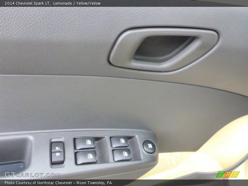 Lemonade / Yellow/Yellow 2014 Chevrolet Spark LT
