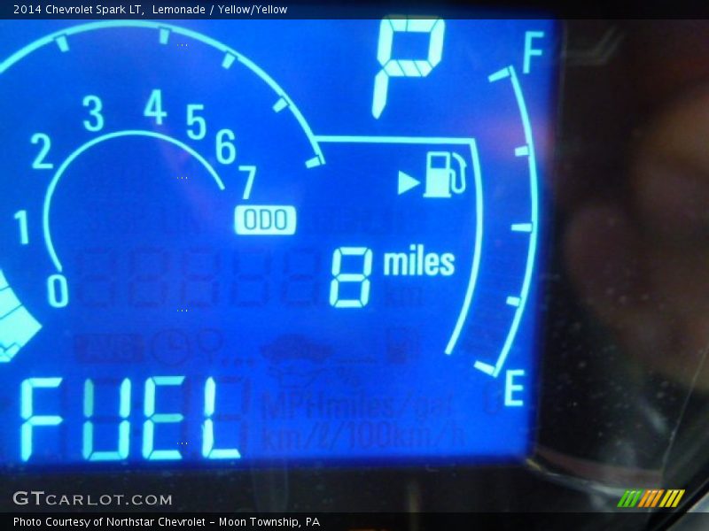 Lemonade / Yellow/Yellow 2014 Chevrolet Spark LT