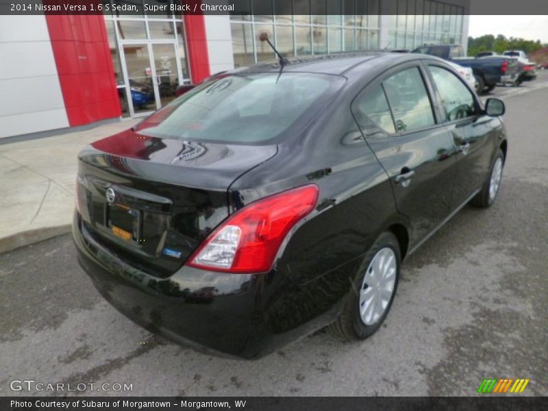 Super Black / Charcoal 2014 Nissan Versa 1.6 S Sedan