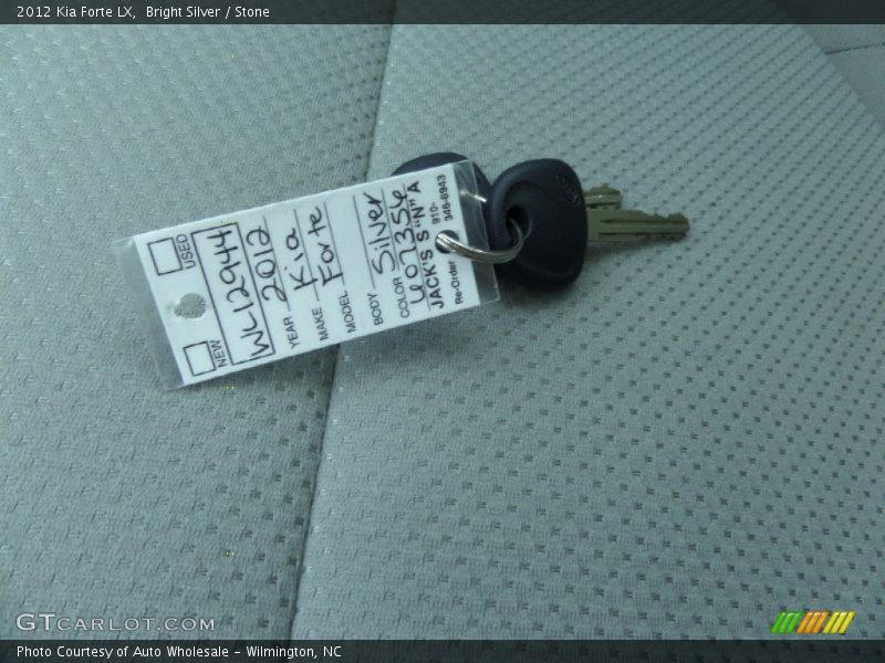 Bright Silver / Stone 2012 Kia Forte LX