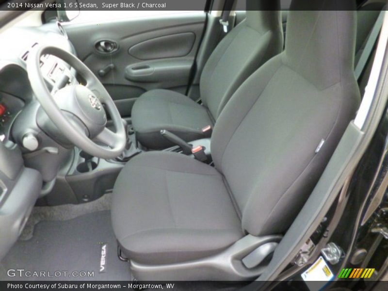 Super Black / Charcoal 2014 Nissan Versa 1.6 S Sedan