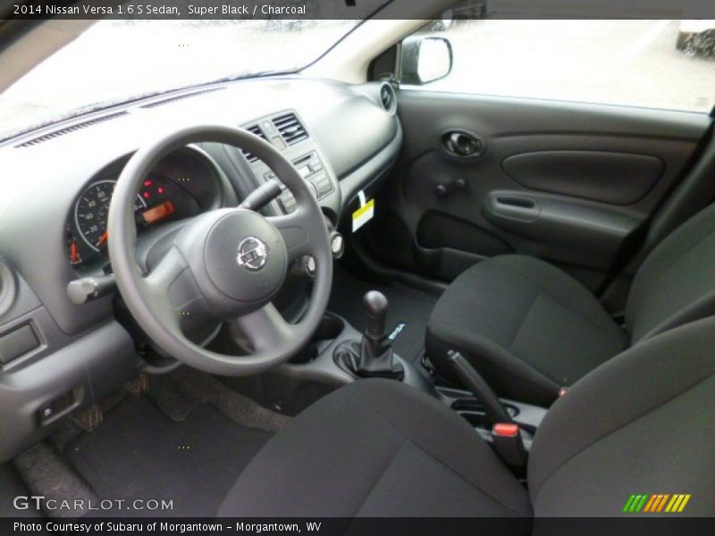 Super Black / Charcoal 2014 Nissan Versa 1.6 S Sedan