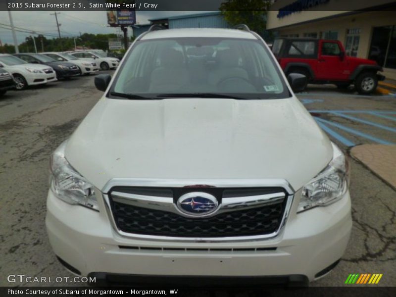 Satin White Pearl / Gray 2015 Subaru Forester 2.5i