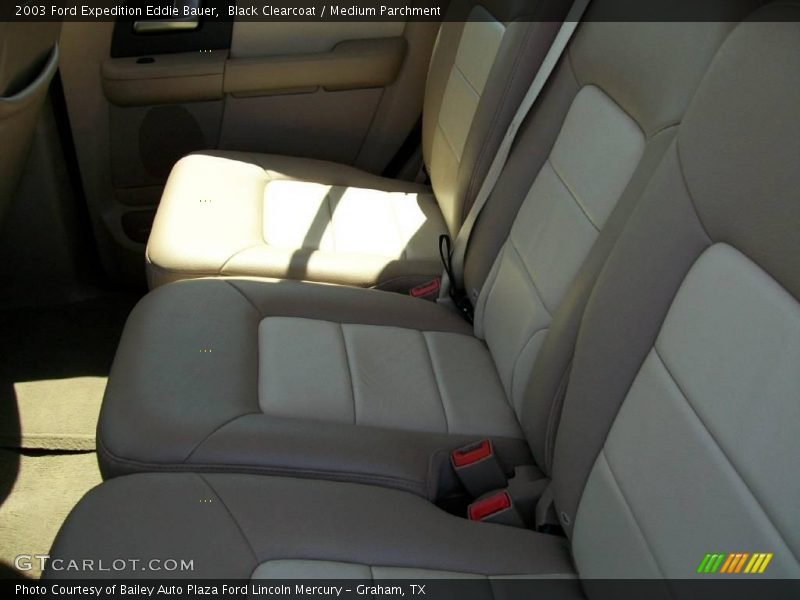 Black Clearcoat / Medium Parchment 2003 Ford Expedition Eddie Bauer