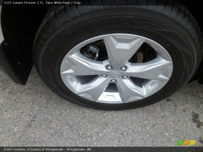 Satin White Pearl / Gray 2015 Subaru Forester 2.5i