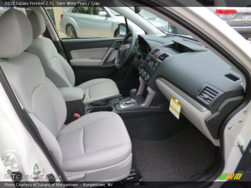 Satin White Pearl / Gray 2015 Subaru Forester 2.5i