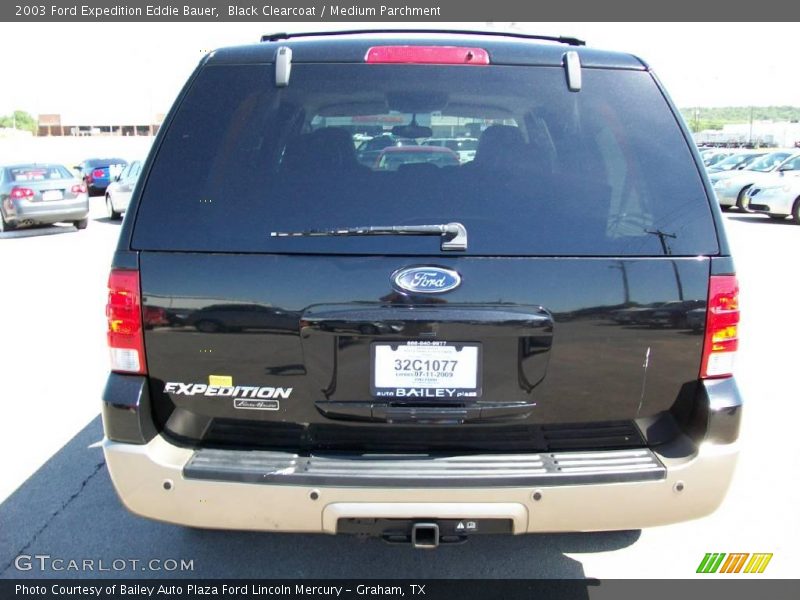 Black Clearcoat / Medium Parchment 2003 Ford Expedition Eddie Bauer