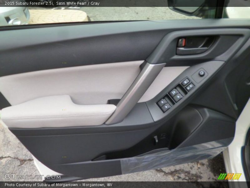 Satin White Pearl / Gray 2015 Subaru Forester 2.5i