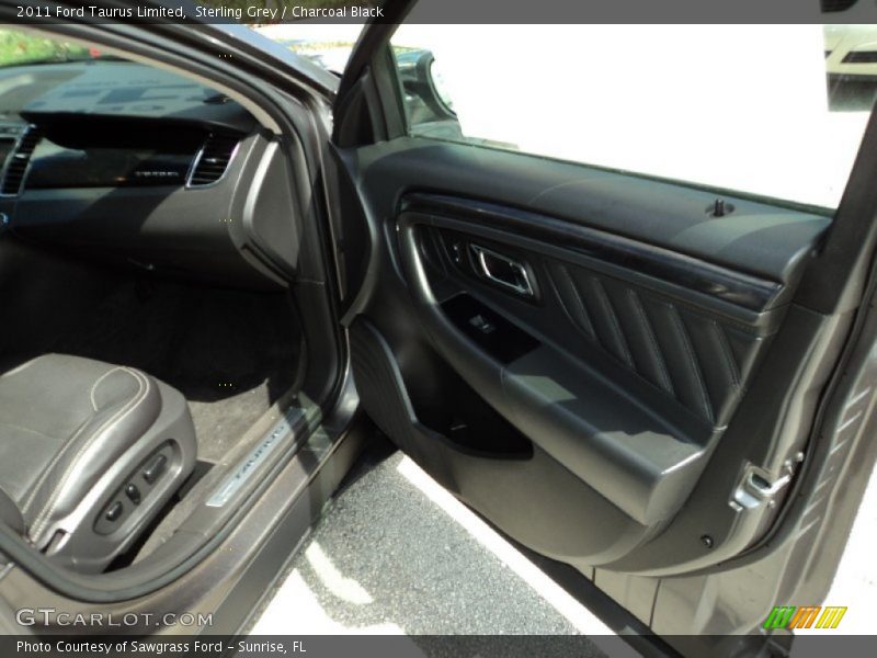 Sterling Grey / Charcoal Black 2011 Ford Taurus Limited