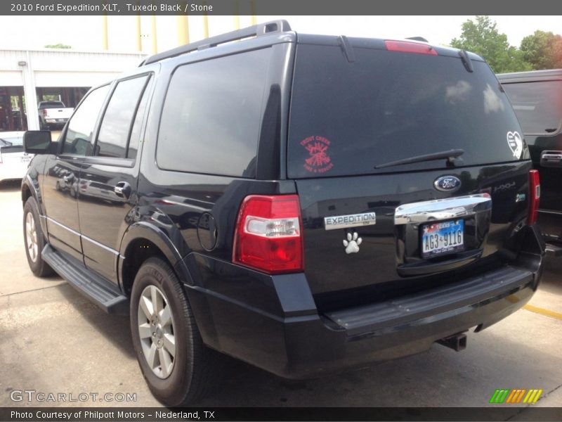 Tuxedo Black / Stone 2010 Ford Expedition XLT