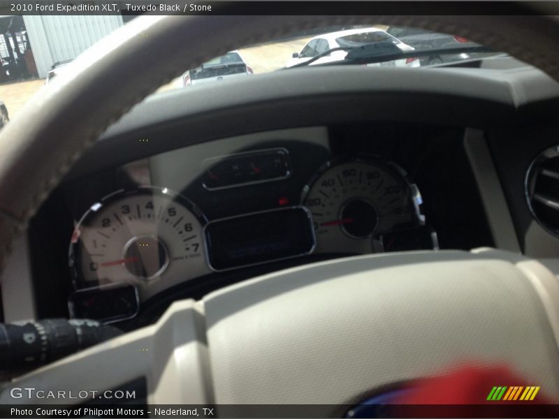 Tuxedo Black / Stone 2010 Ford Expedition XLT
