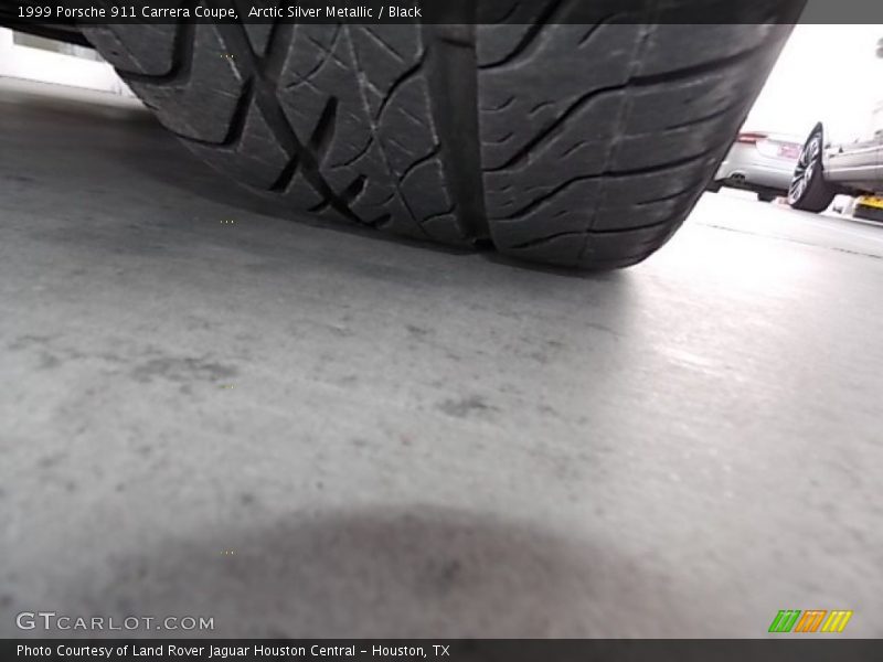 Arctic Silver Metallic / Black 1999 Porsche 911 Carrera Coupe