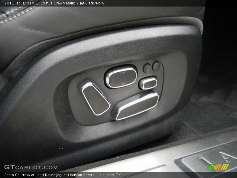 Stratus Grey Metallic / Jet Black/Ivory 2011 Jaguar XJ XJL