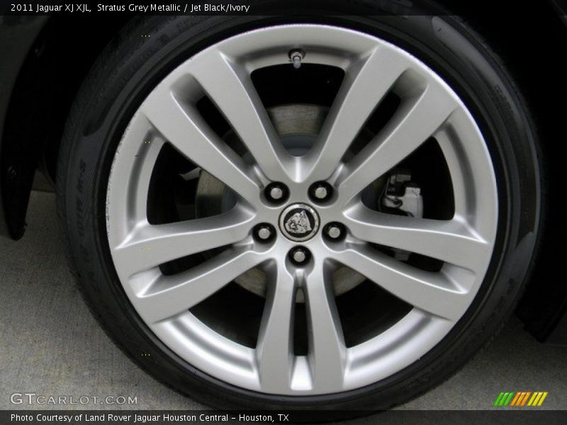 Stratus Grey Metallic / Jet Black/Ivory 2011 Jaguar XJ XJL